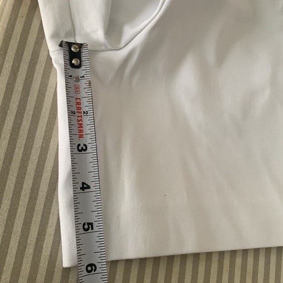 SPANX White Bermuda Shorts Comfortable Minimalist Design - Picture 9 of 9